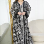 ⁦جلابيه اسود خليجى بقصه جميله⁩ - الصورة ⁦5⁩