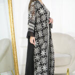 ⁦جلابيه اسود خليجى بقصه جميله⁩ - الصورة ⁦3⁩