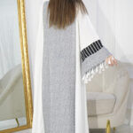 ⁦جلابيه رمادي شك من امام وبكم وسيع كتل⁩ - الصورة ⁦4⁩