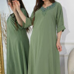 ⁦جلابيه تيفاني خليجى بتطريز شك و فصوص من امام⁩ - الصورة ⁦4⁩