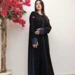 ⁦عباية بقصه A شامواه ربع كلوش محدده بكحلي و بأكمام معصم⁩ - الصورة ⁦3⁩