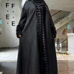 ⁦عباية فروه شتوي اسود⁩ - الصورة ⁦8⁩