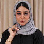 ⁦طرحه رمادي لنن⁩ - الصورة ⁦3⁩