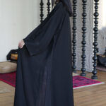 ⁦عباية كلوش بتطريز خيوط مخفي من اجناب⁩ - الصورة ⁦3⁩