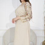 ⁦جلابية بيج مطرزه بترتر⁩ - الصورة ⁦4⁩