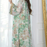 ⁦جلابية مشجره باخضر بتطريز ذهبي⁩ - الصورة ⁦6⁩