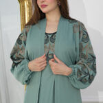 ⁦جلابيه تيفاني بطبقه داخليه و تطريز من الصدر ممتده على اكتاف⁩ - الصورة ⁦6⁩