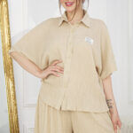 طقم كاجوال بيج تتكون من قطعتين بأكمام قصيرة وبنطلون طويل