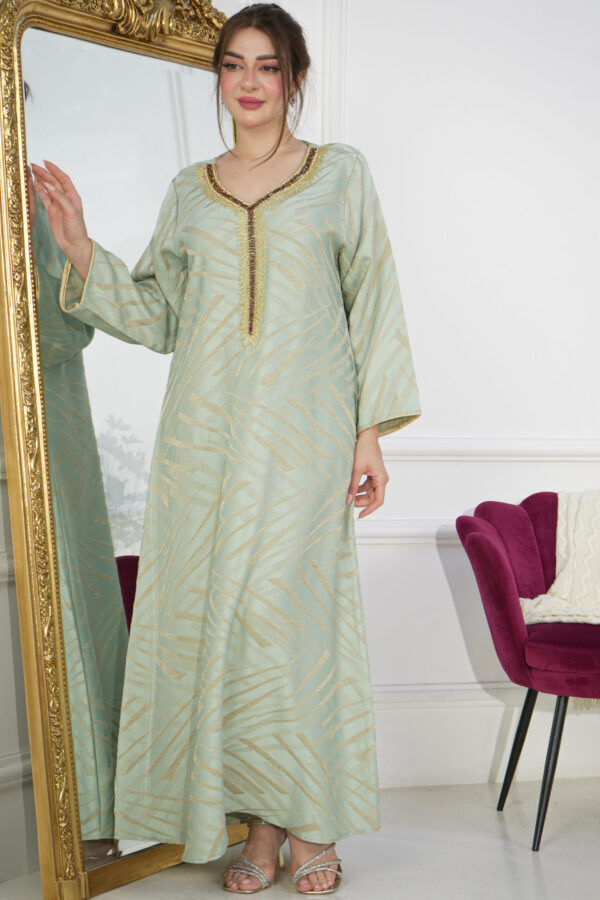 ⁦جلابيه تيفاني جاكار مطرزه من بشك من امام⁩ - الصورة ⁦2⁩