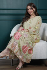 ⁦جلابيه بيج بترتر كامل على شكل ورود⁩ - الصورة ⁦2⁩