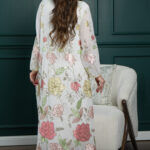 ⁦جلابيه ابيض بترتر كامل على شكل ورود⁩ - الصورة ⁦7⁩