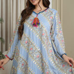 جلابيه سماوي بترتر على شكل خطوط