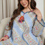 ⁦جلابيه سماوي بترتر على شكل خطوط⁩ - الصورة ⁦3⁩