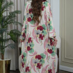 ⁦جلابيه عنابي حرير مورده و شريط ذهبي من امام⁩ - الصورة ⁦2⁩