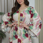 ⁦جلابيه عنابي حرير مورده و شريط ذهبي من امام⁩ - الصورة ⁦4⁩