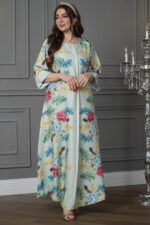 ⁦جلابيه تيفاني مرسومه بورود ملون و كبس لولو⁩ - الصورة ⁦3⁩