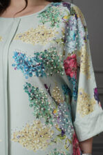 جلابيه تيفاني مرسومه بورود ملون و كبس لولو