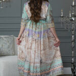 ⁦جلابيه بلياقه مندمجه بتشجر البيج و تيفاني⁩ - الصورة ⁦4⁩