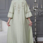 ⁦جلابيه تيفاني عمليه مطرز ببني من حلق و بدايه الكم⁩ - الصورة ⁦4⁩