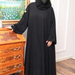 عباية كلوش منسوجة بقماش نواعم مطرزه بخيوط مخفى