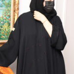 ⁦عباية كلوش منسوجة بقماش نواعم مطرزه بخيوط مخفى⁩ - الصورة ⁦2⁩