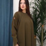 ⁦عبايه زيتي ناعمة بكسرة من الخلف⁩ - الصورة ⁦3⁩