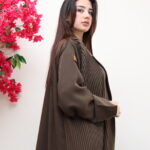 ⁦عبايه لياقه زيتي بكسر من اجناب⁩ - الصورة ⁦10⁩