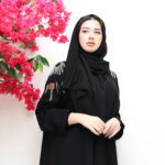 ⁦عبايه اسود بشك اسود وابيض من اكتاف⁩ - الصورة ⁦2⁩