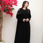 ⁦عبايه اسود بشك اسود وابيض من اكتاف⁩ - الصورة ⁦11⁩