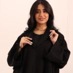 ⁦عباية بليزر رسمية بتطريز ورود منثرة⁩ - الصورة ⁦6⁩