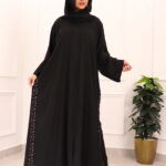 ⁦عبايه كلوش بتطريز شريط شك من اجناب و خلف⁩ - الصورة ⁦4⁩