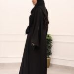 ⁦عبايه كلوش لف محدده بفصوص اسود من اكتاف⁩ - الصورة ⁦9⁩