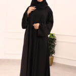 ⁦عباية كلوش بكسر من خلف و محدد بفصوص اسود⁩ - الصورة ⁦8⁩