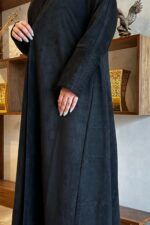 عبايه شامواه اسود بتطرزه اسود من اجناب