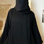 ⁦عباية مقفلة كلاسيك محددة باسود⁩ - الصورة ⁦6⁩