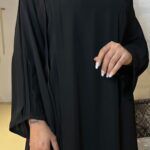 ⁦عباية مقفلة كلاسيك محددة باسود⁩ - الصورة ⁦7⁩