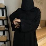 ⁦عباية كلوش بتطريز خيوط مخفي من اجناب⁩ - الصورة ⁦4⁩