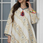 ⁦جلابيه ابيض بترتر على شكل خطوط⁩ - الصورة ⁦2⁩