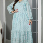 جلابيه سماوي بكلوش صغير و ترتر كامل على شكل ورود صغير