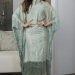 ⁦فستان تيفاني مطرزه بترتر و هدب من اطراف⁩ - الصورة ⁦5⁩