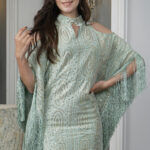 ⁦فستان تيفاني مطرزه بترتر و هدب من اطراف⁩ - الصورة ⁦2⁩