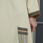 ⁦جلابية بيج بتطريز دقات ملونه من امام⁩ - الصورة ⁦7⁩