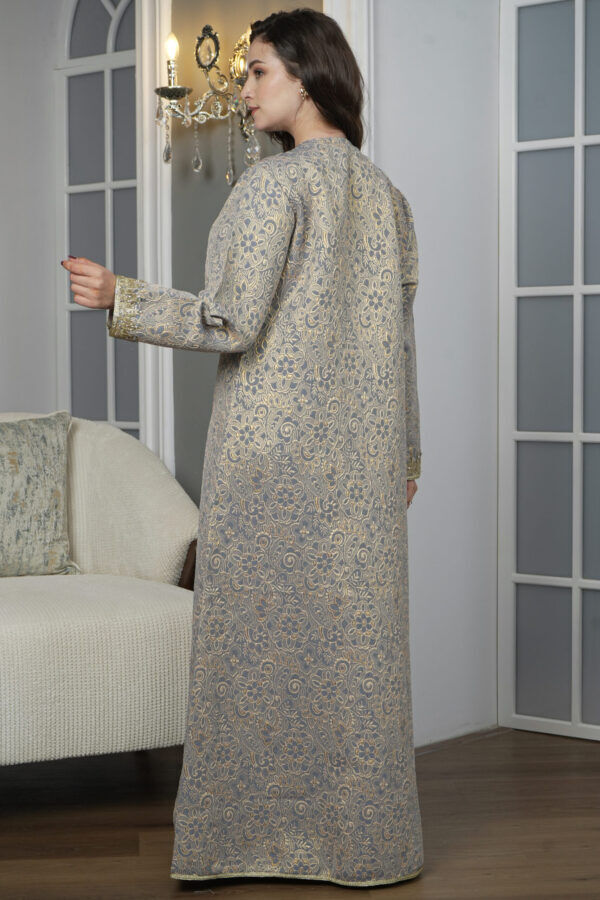 ⁦جلابيه تركواز مفتوح بطبقه داخليه مع شريط ذهبي⁩ - الصورة ⁦8⁩