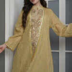 ⁦جلابيه ذهبي خليجيه بلياقه و بترتر ذهبي⁩ - الصورة ⁦8⁩