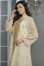 ⁦جلابيه بيج خليجيه بلياقه و بترتر ذهبي⁩ - الصورة ⁦5⁩