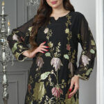 جلابيه اسود بترتر كامل على شكل ورود