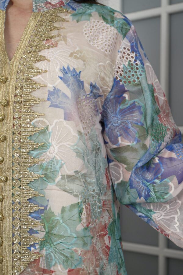 ⁦جلابية مشجره ازرق بتطريز ذهبي⁩ - الصورة ⁦4⁩