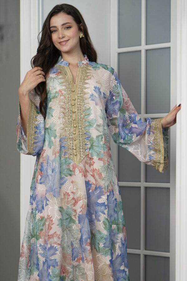 ⁦جلابية مشجره ازرق بتطريز ذهبي⁩ - الصورة ⁦8⁩