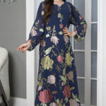 ⁦جلابيه كحلي بترتر كامل على شكل ورود⁩ - الصورة ⁦7⁩