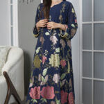 ⁦جلابيه كحلي بترتر كامل على شكل ورود⁩ - الصورة ⁦5⁩